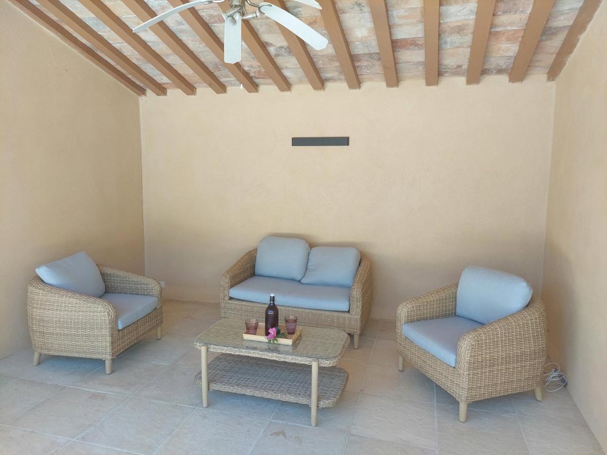 Mas La Gentille ,,, A La Campagne , Beautiful Outdoor , Swimming Pool , Pool House , Nice Green Garden , Bbq ,,, Only For You , Pour Passer Un Sejour Inoubliable Pernes-les-Fontaines Exterior foto