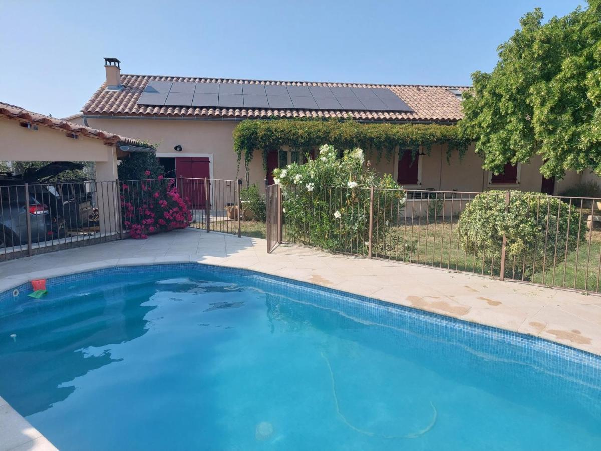 Mas La Gentille ,,, A La Campagne , Beautiful Outdoor , Swimming Pool , Pool House , Nice Green Garden , Bbq ,,, Only For You , Pour Passer Un Sejour Inoubliable Pernes-les-Fontaines Exterior foto